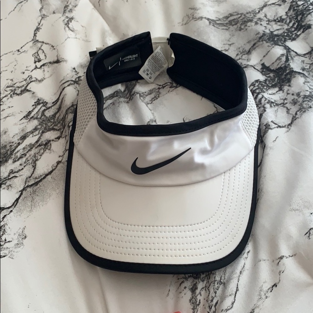 Nike Visor